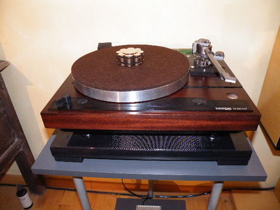 Thorens TD 320