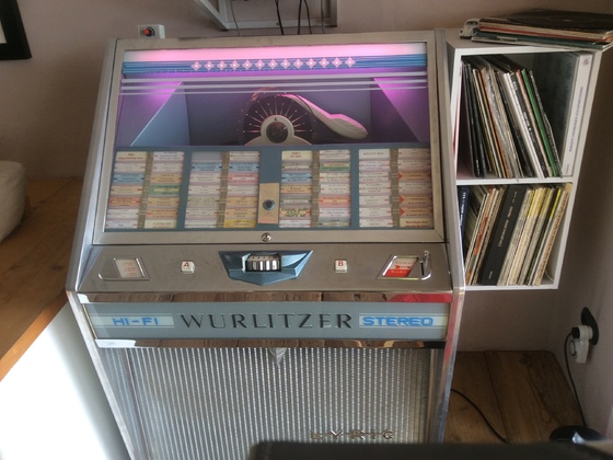 Wurlitzer Stereo