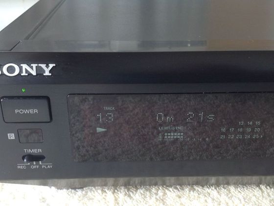 SONY Minidisc-Recorder MDS-JE500 - front2