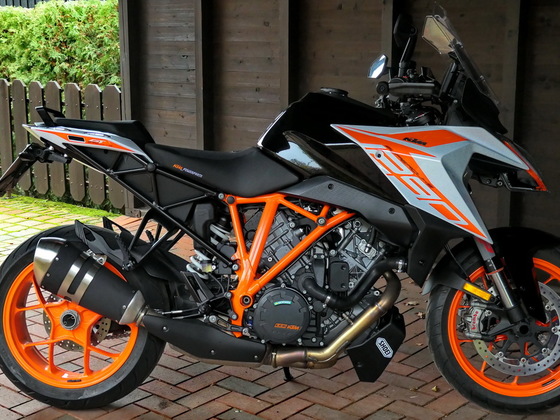 KTM 1290 Super Duke GT