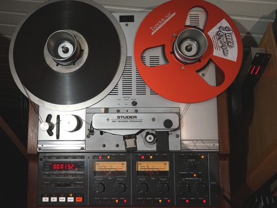 Studer A 807 mit neuer Spule von tapemusic.eu