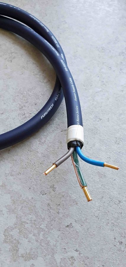 FURUTECH FP 022 vorkonfektioniert für Schuko Stecker