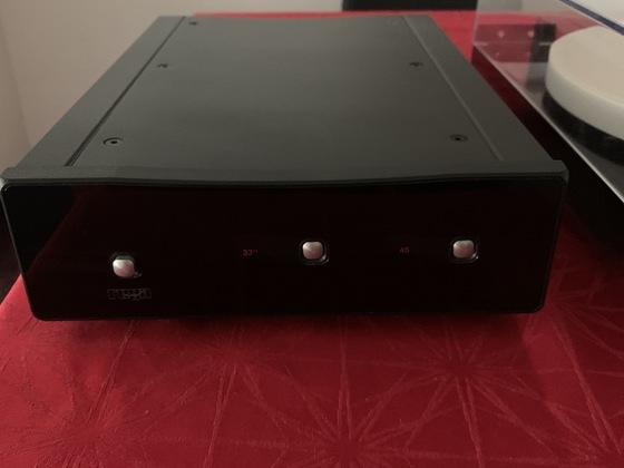 Rega 4