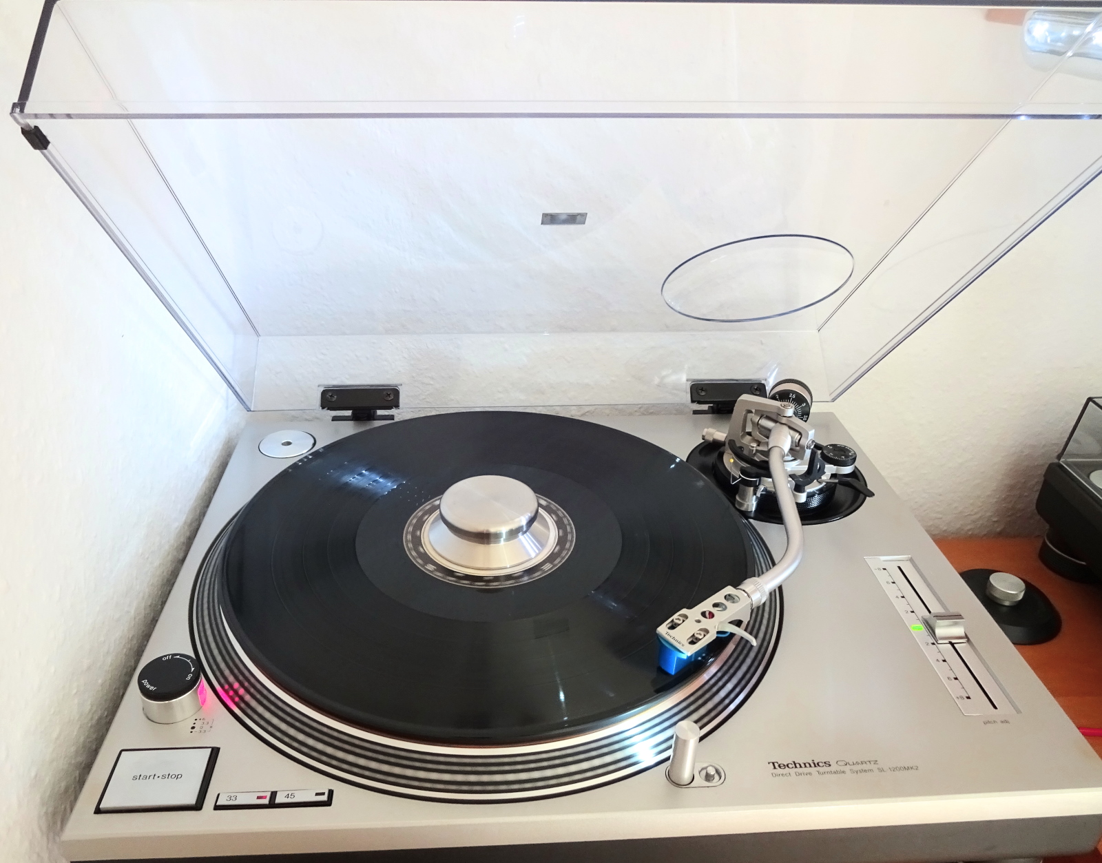 Technics SL 1200 Mk II mit Kiseki Blue