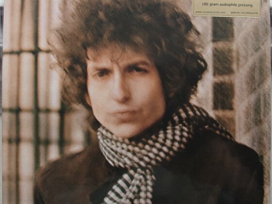 Blonde On Blonde