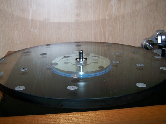 Rega P5 mit Knete plus Keramik Auflage