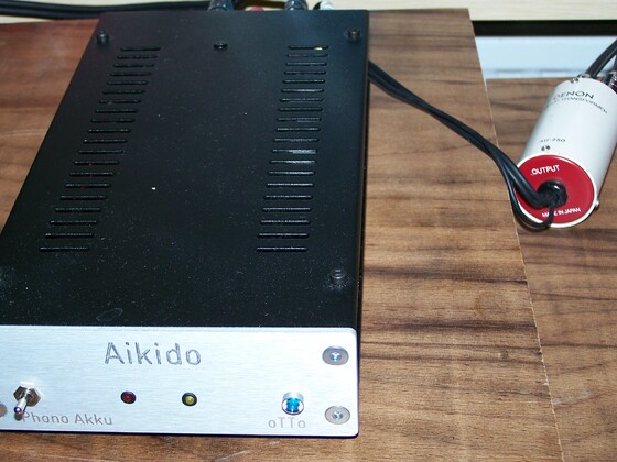 Aikido Phono Akku, Denon AU-250