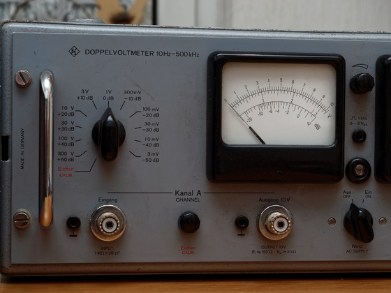 Rohde & Schwarz Doppelvoltmeter