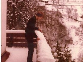 Playing the snow piano