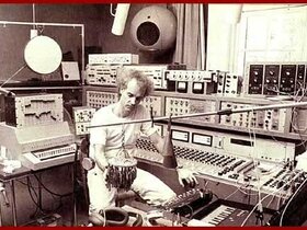 Francois Bayle 1974 im GRM-Studio