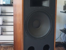 Klipsch4