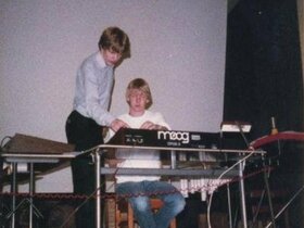 AG live 1983
