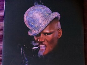 Grace Jones: "hurricane dub"